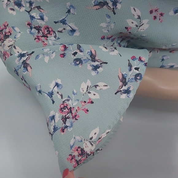 Rewind Floral top blouse women's size Xl - Picture 4 of 9